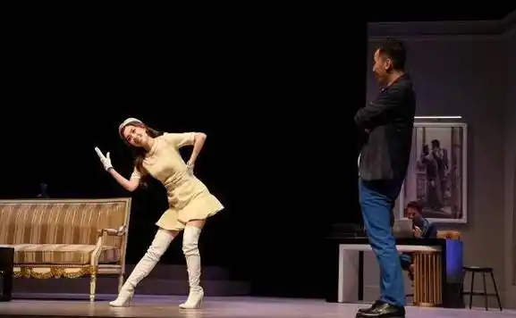 tvb花旦黄智雯大胆演出舞台剧不怕男友吃醋,透露将与胡定欣拍剧_新剧