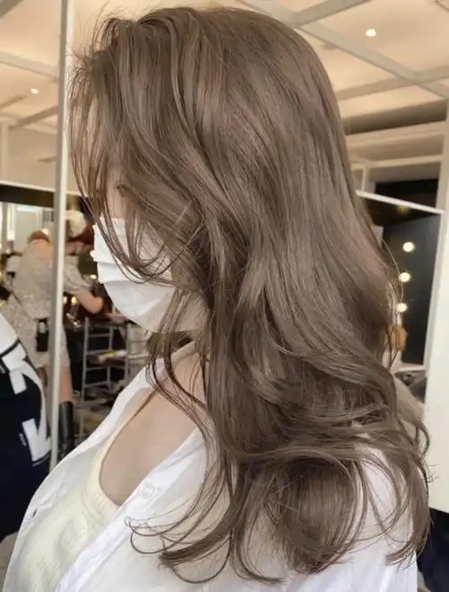 奶茶棕色不用漂显白发色推荐