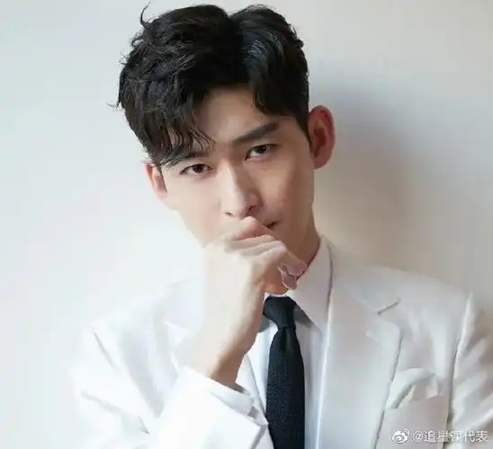 张翰否认的话那应该是真没谈了,毕竟以他的性格来看,谈恋爱一定会官宣