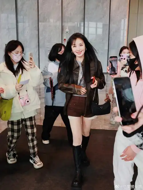 李菲儿#李菲儿近期无限超越班路透,好美的姐#无限超越班