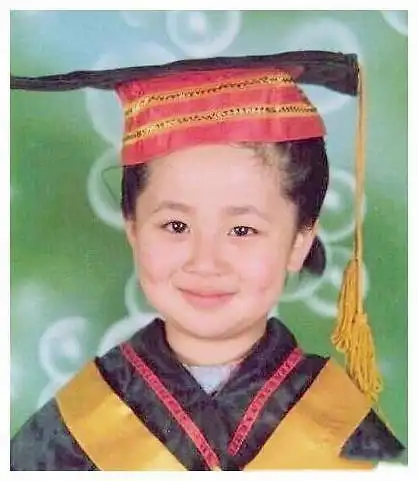 杨紫从小到大照片,越来越美了!