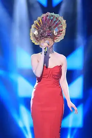 柔情不输铁肺 许茹芸:蒙面让我勇敢|许茹芸|奥特曼|蒙面歌王_新浪娱乐