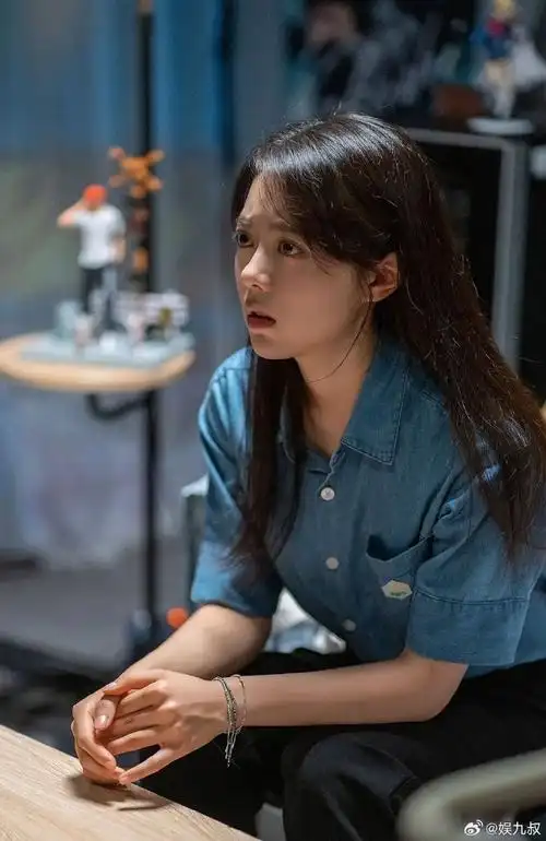 赵今麦新剧打卡开端同款公交车##赵今麦演的殷果不敢