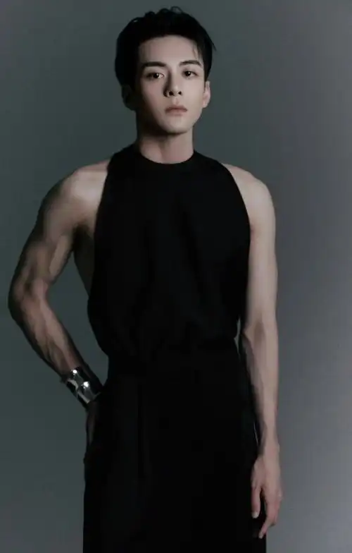 曾舜晞超话#曾舜晞超级拳王#曾舜晞这肌肉不得了一拳下去什么牛鬼蛇神