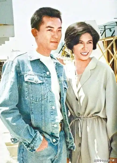 与郑伊健相守7年,被天后横刀夺爱,如今住上亿豪宅却过