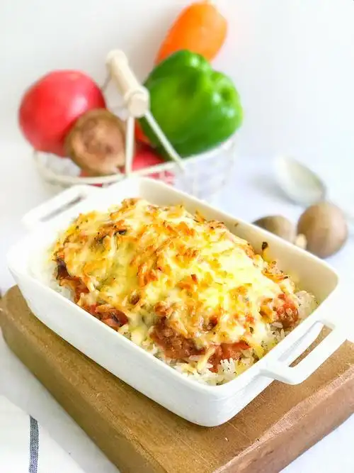 番茄肉酱芝士焗饭