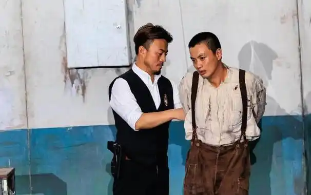 值得一提的是,23日晚的演出中,周一围的夫人朱丹惊喜现身,并有马嘉祺