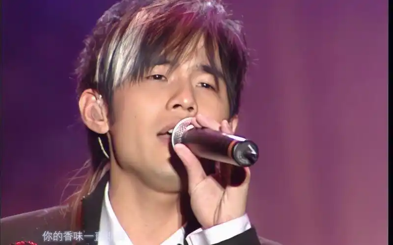 【周杰伦 演唱会—4k视频修复】周杰伦2004无与伦比演唱会歌曲《我