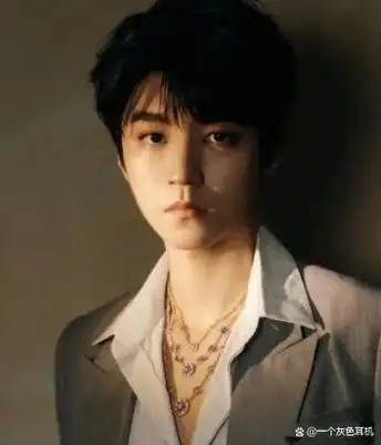 追星成功!王俊凯周杰伦合唱稻香冲上热搜,我却笑晕在评论区里