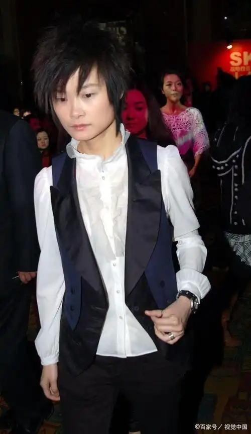 李宇春的励志成长之路