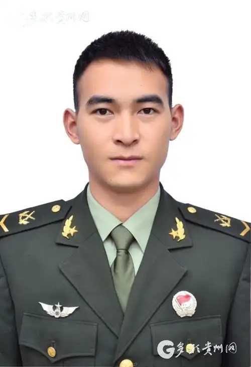 杜富国证件照(黄巧 摄)