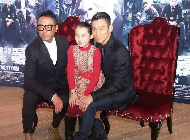 刘德华宠女儿达极致,送2亿豪宅当生日礼物,房产证全写女儿名字