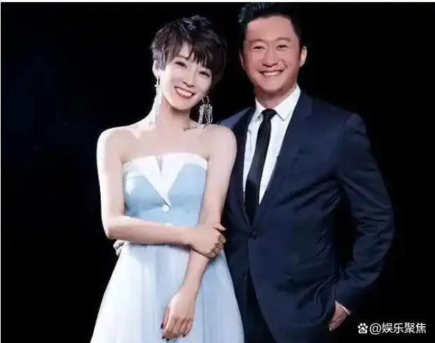 偶遇吴京一家去吃烤肉,谢楠牵孩子飞奔,3岁吴虑与7岁吴滺一般高