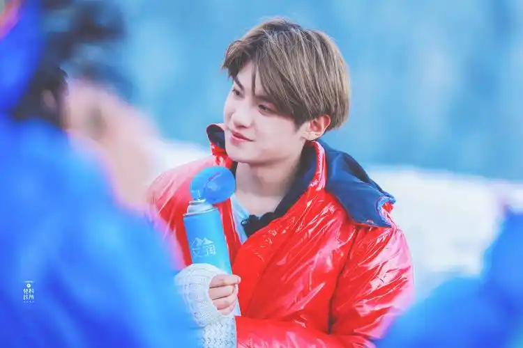 justin 黄明昊 - 堆糖,美图壁纸兴趣社区