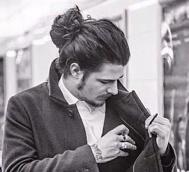 短头发怎样扎马尾辫,短发图片,发型图片