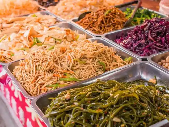 开个凉拌菜店都需要办啥证?