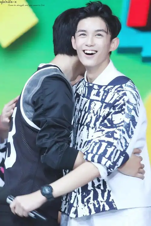 (刘昊然x吴磊)"来年陌生的 是昨日最亲的某某 总.