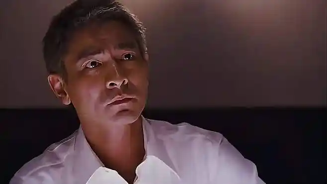 港片:建议不要吃饭看,刘德华吃鱼子酱这段,我看了十遍