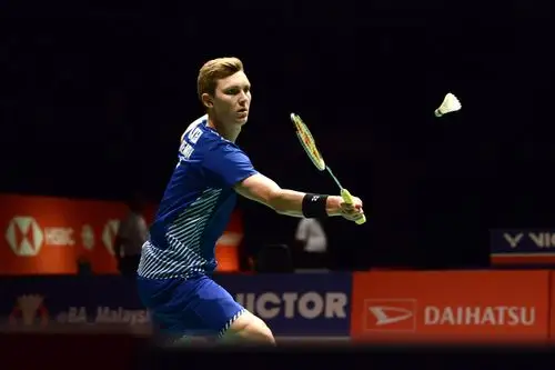 羽毛球马来西亚大师赛安赛龙晋级八强