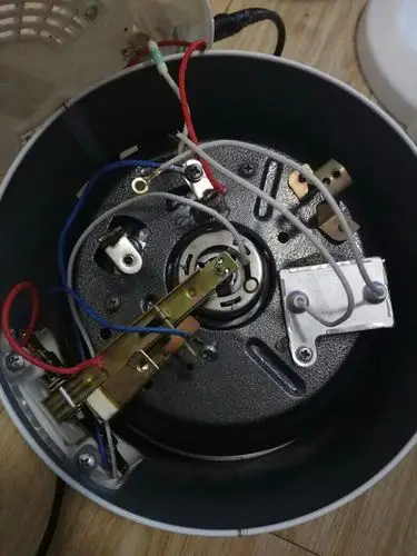 这个是半球牌的,怎么接线,我打开了上不回去了,求解