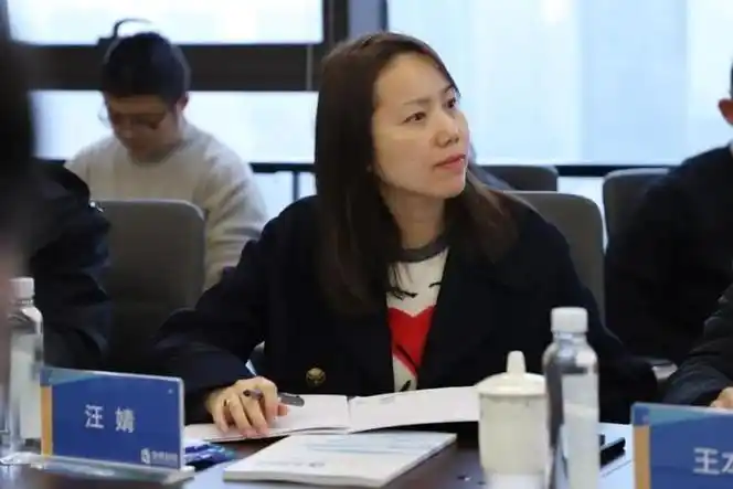 北京圣陶教育发展与创新研究院院长王本中一行到访海亮科技共话合作新