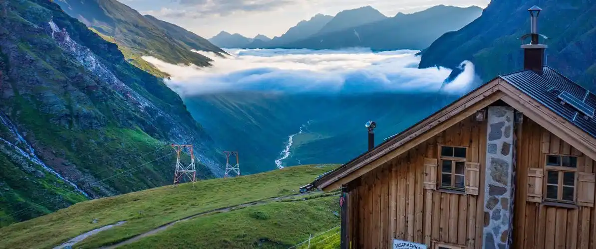 请各位大神速速现身,求21:9 3440*1440的壁纸啊!