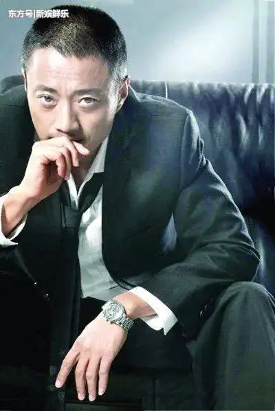 田大林的扮演者张涵予,内地60后男演员,凭借多部优秀作品被大家熟知