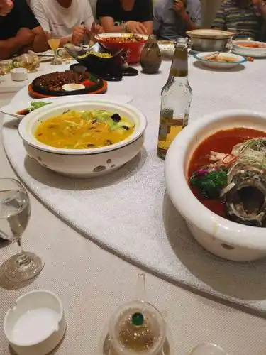 艳阳天喜宴酒店(龙源湖店)-"家人过生日来这吃饭,房间给我们布置的