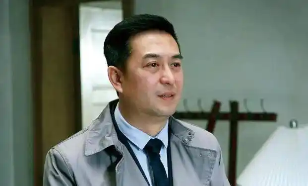 离婚21年后,回头再看张嘉译和杜珺二人境遇,夫妻差距太明显_事情_北影