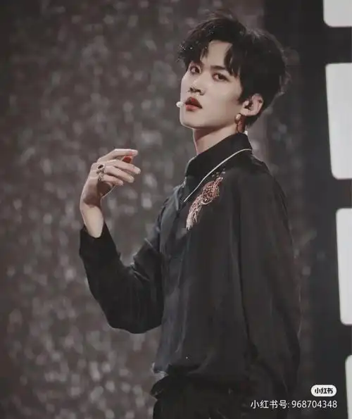 周柯宇帅死我吧