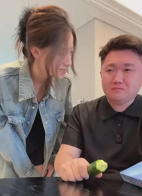 向贾玲看齐网红百乔减肥成功脸明显瘦了一个码连肚子都没了