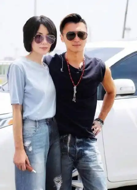 王菲谢霆锋破镜重圆,返港后直接住在谢霆锋家里,受到谢贤默许