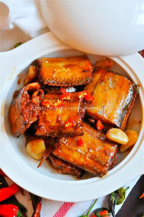 快手的经典家常菜"超香浓无水版家常炖带鱼"