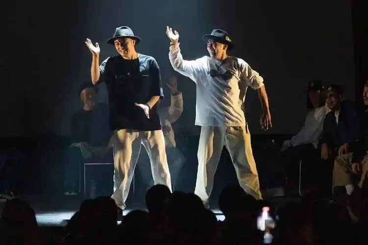 对话popping 舞者 acky,「黑金精神」何以成为致敬 p