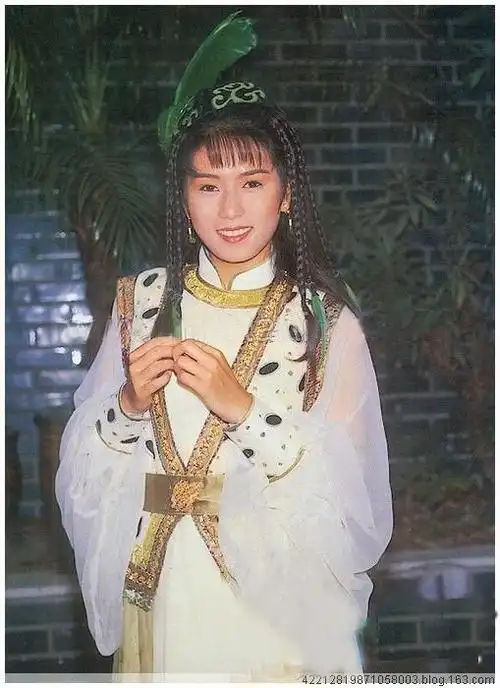 香港前演员,罗慧娟