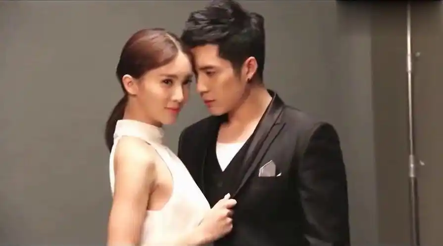 男友力爆棚系列韩东君把陈瑶公主抱看完整个人都酥了