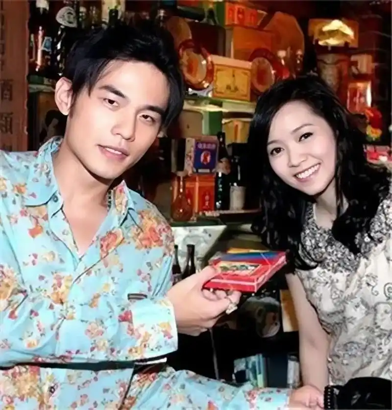 周杰伦 #jay #侯佩岑  "是我忽略,你不过要人陪" - 抖音