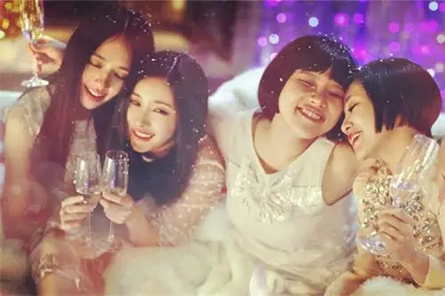 《小时代4》奢华造型盘点 大牌时装壕出新高度