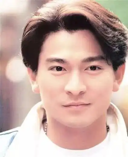 那些年刘德华剪过的发型,总有一款帅到你,一般人还真驾驭不了 - 剪