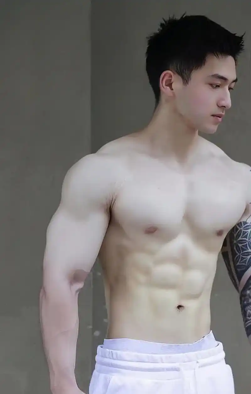 阳光男孩 #腹肌 #健身 #男颜 #胸肌 - 抖音