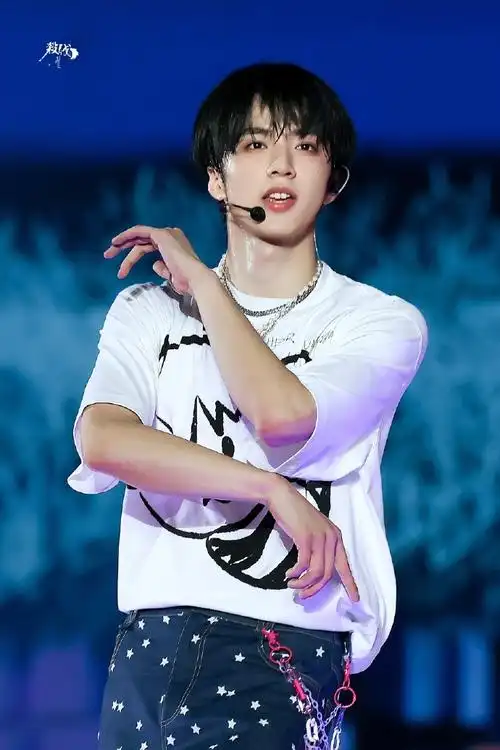 刘耀文 超绝少年气##刘耀文last night