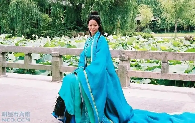 金喜善写真图片-自制854x480壁纸.高清大图-明星写真馆n63.com