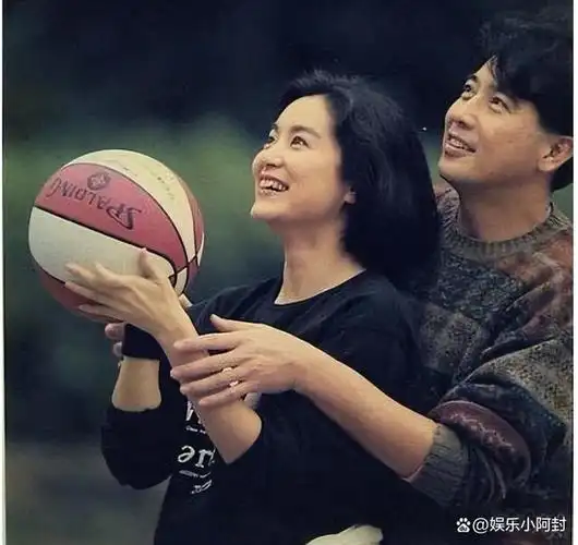 回顾秦汉与林青霞虐恋20年曾跪求复合如今的他过得怎么样