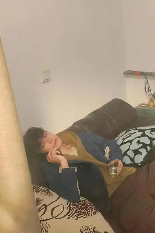 你说女友视角比帅照更有杀伤力    #易烊千玺当选中国影协理事#    易