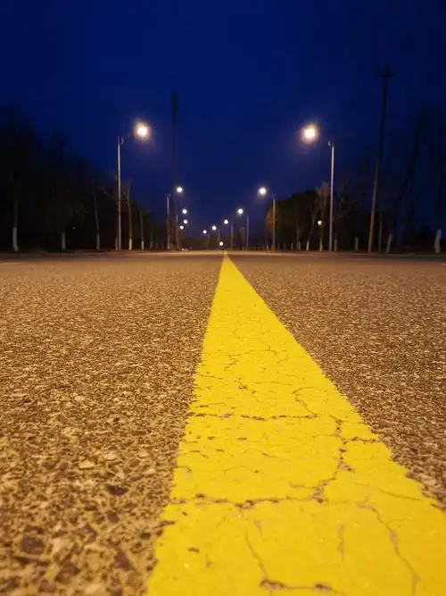 mate20 pro拍照真牛~夜幕下的马路! - 花粉随手拍夜景 花粉俱乐部