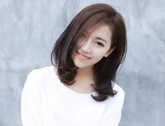 适合40岁女人短发发型(适合40岁女人的短发) - 珍缘易学