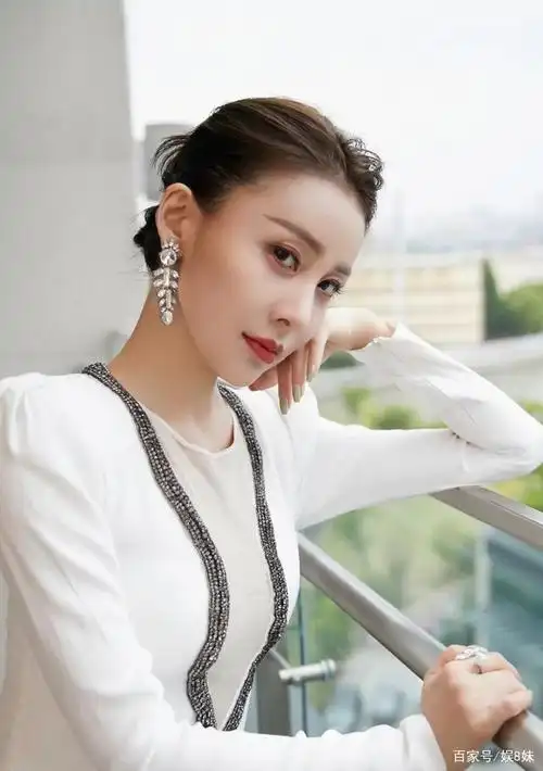 今日图集分享:贾青