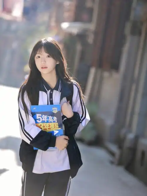 给高中妹妹拍了几张照片校服拍照绝了