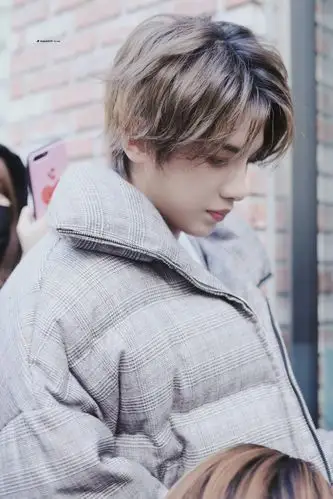 justin黄明昊 【181024 首尔外出】