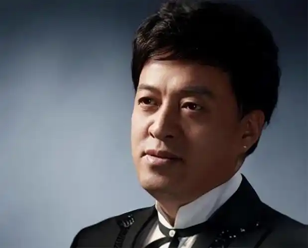 回顾歌唱家吕继宏年过半百无儿女62岁婚姻成困扰没成家就老了